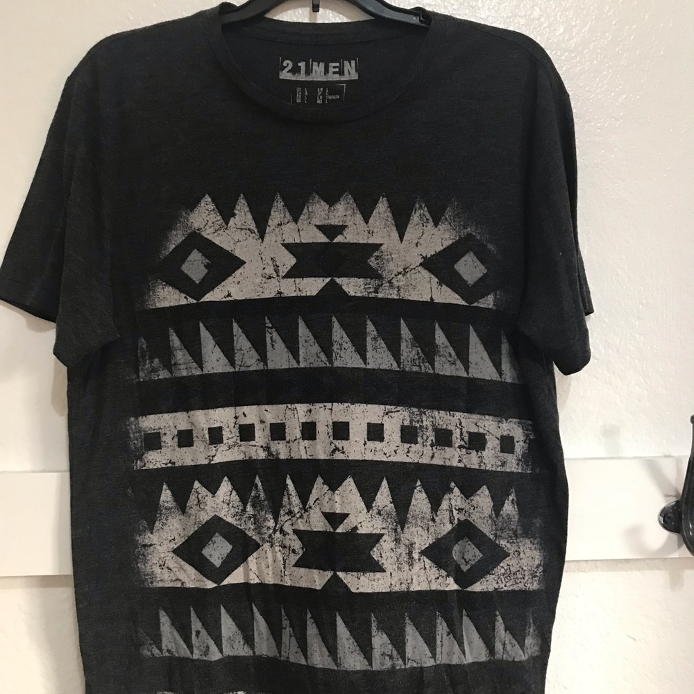 Forever 21 Men Tribal Charcoal Tee Shirt | Large - Picture 1 of 5